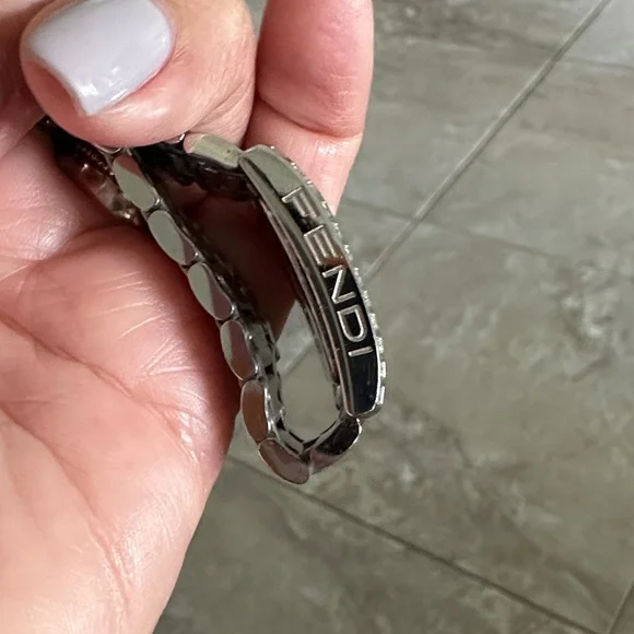 Fendi Silver Bracelet Watch with Dark Dial - Picture 8 of 14